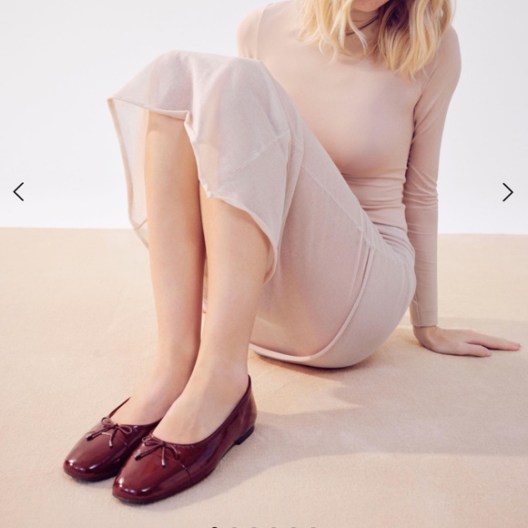 Vagabond oxblood flats with bow shoes - Picture 2 of 7